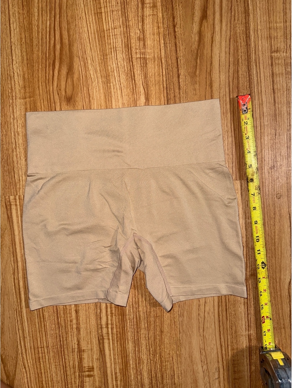 Under Where? Nude Shaping Shorts Size 1X